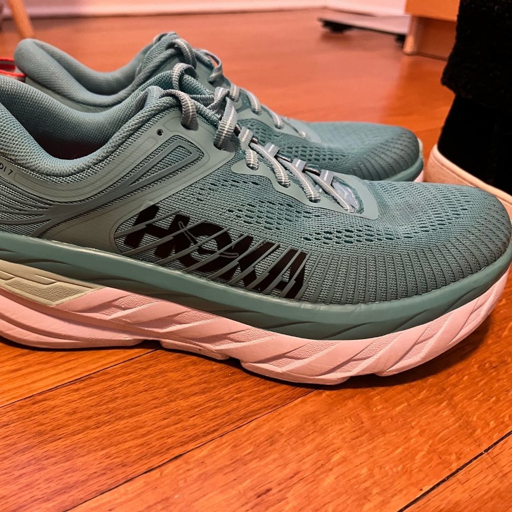 Hoka Bondi 7 Size 7 Aquarelle/Eggshell Blue - Womens